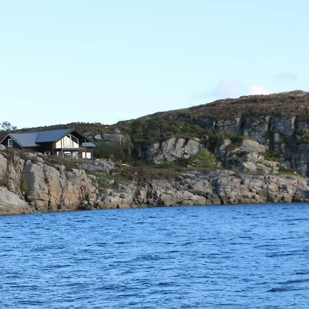 Holiday home Austefjordstunet 12 *